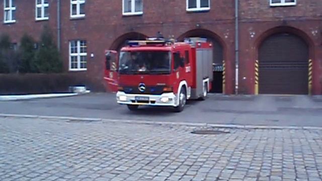 Wyjazd alarmowy GBA 2,5/20 302[D]21 Mercedes Benz Atego 1325F - JRG PSP nr 2 Wrocław смотреть онлайн