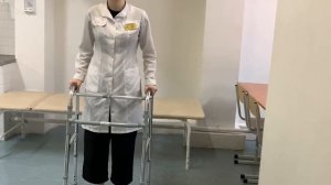 Как правильно перемещаться с ходунками