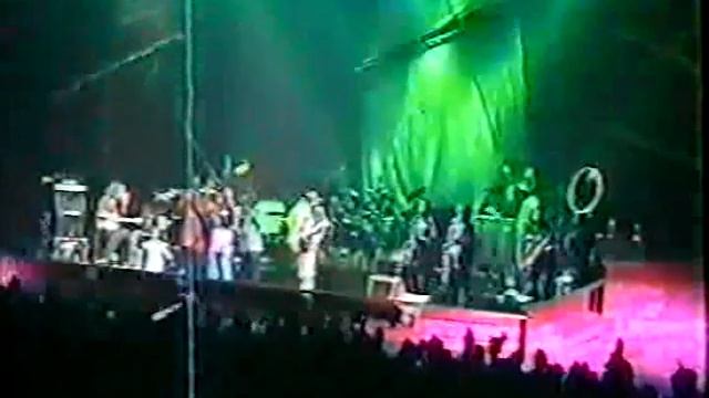 Widespread Panic - 10-29-00 part 7 Weight of the World, Christmas Katie, I Walk On Guilded Splinter смотреть онлайн