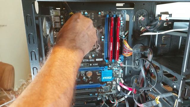Cooler Master Hyper 212 Black Edition Installation Guide and Benchmarks смотреть онлайн