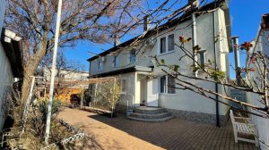 Александр Зозуля. Дом с участком  Ул. Новороссийская город Анапа. Центр.