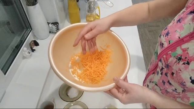 Хрустящая маринованная капуста Пятиминутка. Но сначала рассольник. смотреть онлайн