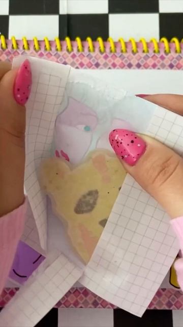 Новое видео уже на канале✨ #бумажныесюрпризы #творчество #асмр #бумага #сюрпризыизбумаги #рек смотреть онлайн