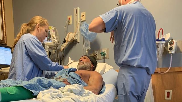 Steve Hess Tells His Story of Recovering from Shoulder Surgery смотреть онлайн