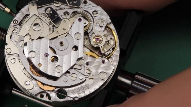 ETA 7750 VALJOUX | PART 1 | FULL STRIPDOWN | BREITLING CHRONOGRAPH | WATCH REPAIR | TUTORIAL смотреть онлайн