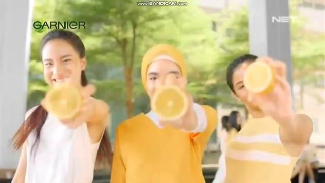 Iklan Garnier Light COMPLETE Foam Revisi 2020 смотреть онлайн