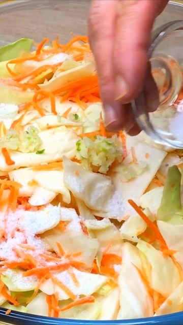 Всего 2️ Ингредиента, капуста и морковь❗ Почему я не знала этот рецепт раньше❓ Shorts смотреть онлайн