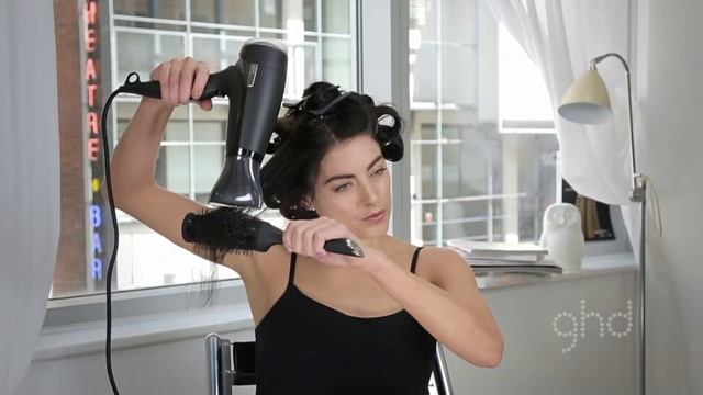 GHD Aura Glänzendes Volumen für die Haare | Parfümerie Pieper смотреть онлайн