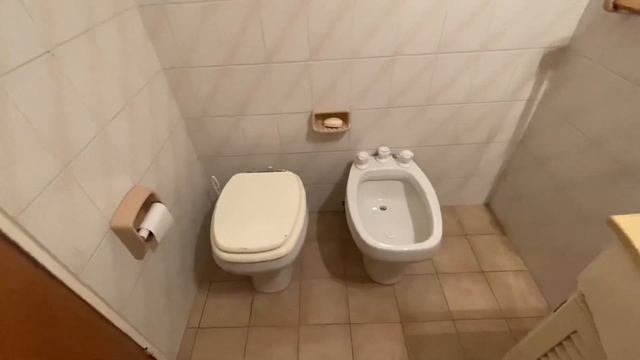 Optima ubicacion sobre Av Lamarca en barrio Urca смотреть онлайн