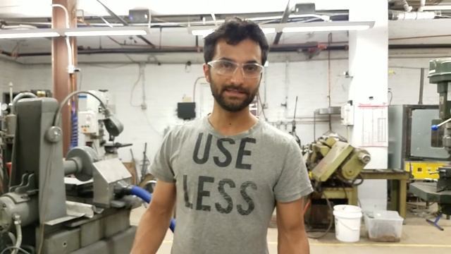 Overview of Using a Bridgeport Vertical Milling Machine смотреть онлайн