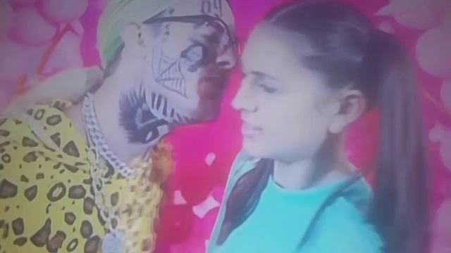 6ix 9ine Nicki Minaj FeFe Parody смотреть онлайн