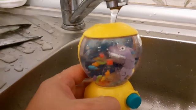 Игра акула ловит еду)))) смотреть онлайн