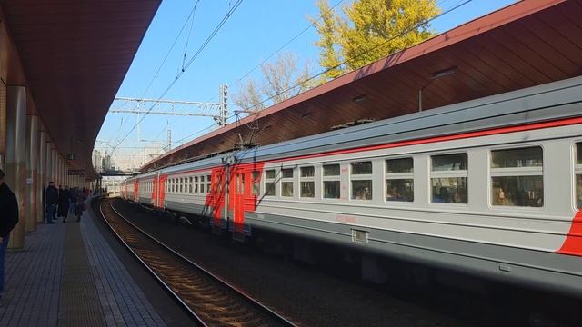 Электропоезд ЭД2Т-0041"Имени Зои Космодемьянской", платформа Ростокино смотреть онлайн