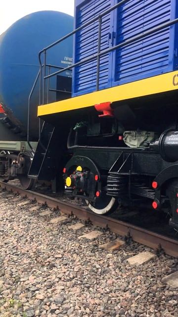 «После Кап. Ремонта» Тепловоз ТЭМ2-7667 Сцепляется с платформами для бочек на Ст. Сергиев Посад смотреть онлайн