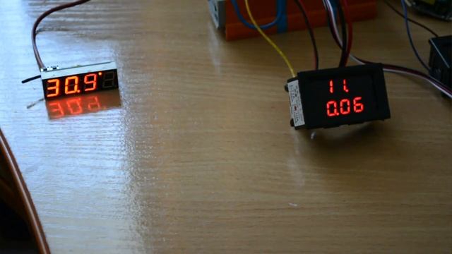 Car LED Clock Temperature Voltage Module (Buyincoins.com) смотреть онлайн