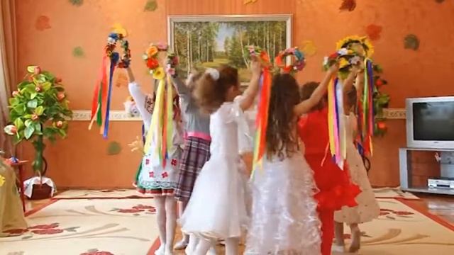 Я україночка дівчина мала Танок смотреть онлайн