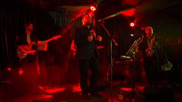 Driven To Tears (The Police cover) смотреть онлайн