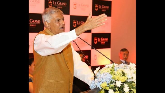අගමැති රනිල් ඡනපති විදිහට ඇදපු හැටි මෙන්න - Ranil Wickremesinghe's Modi kit смотреть онлайн