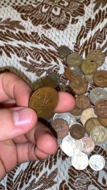 Queen Elizabeth Coins Collection смотреть онлайн