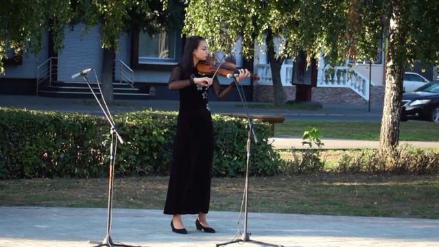 Концерт ансамбля скрипачей "КАПРИС" на Петровском бульваре смотреть онлайн