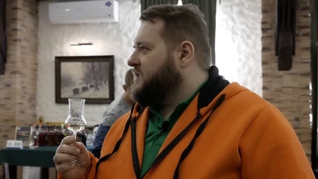 САМОГОН ИЗ КУМКВАТА, В ПУСТУЮ ПОТРАЧЕННЫЕ 1,5 ТОННЫ ЯБЛОК, ОГУРЕЧНАЯ БИТВА Часть 1 смотреть онлайн