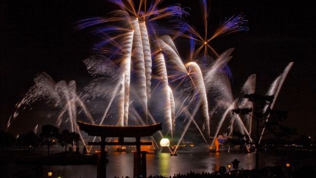 Pre-IllumiNations - Our Life смотреть онлайн
