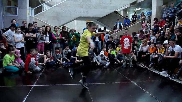 Муха смотреть онлайн