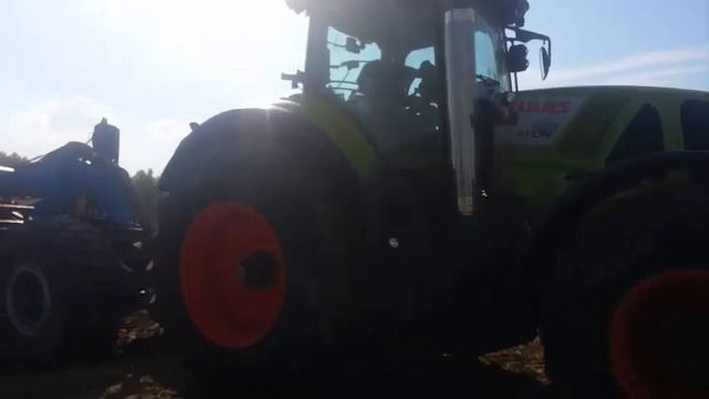 John Deere 7280R, Fendt 926 Vario TMS, Axion 950, Cat MT 765C Leveling Over The Possible Part 1. смотреть онлайн