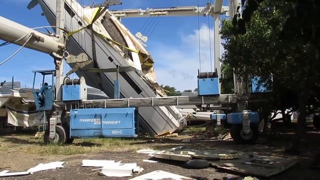 Flipping a Leopard 48' Catamaran | Hurricane Irma смотреть онлайн