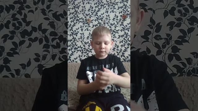 Обзор на электрическую зубную щетку.Leben смотреть онлайн