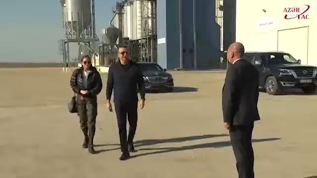Президент и первая леди ознакомились с условиями, созданными в Агджабединском зерновом агропарке смотреть онлайн