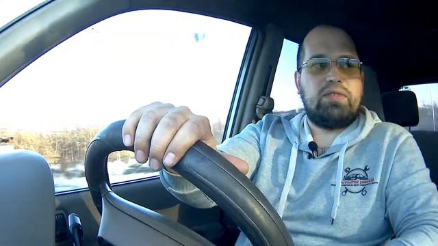 Открытие точки продажи автозапчастей. Разговор в дороге, по пути к партнеру. смотреть онлайн