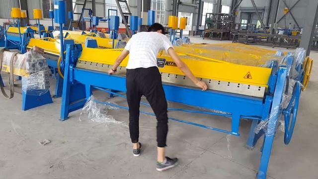 KRRASS Brand WS 1.5*2500 manual sheet metal folding machine 45-135 degree смотреть онлайн