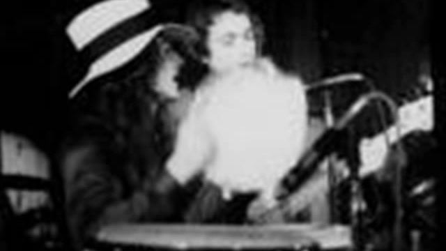 MARC BOLAN T REX --RABBIT FIGHTER lyrics смотреть онлайн