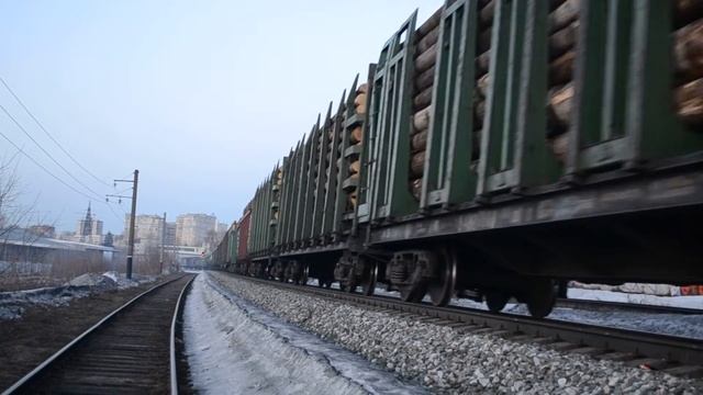 2ТЭ10М-0961 со сборным поездом смотреть онлайн