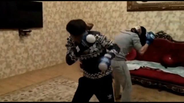 БОЙ В СЛЕПУЮ !! (ЧАСТЬ #1) смотреть онлайн