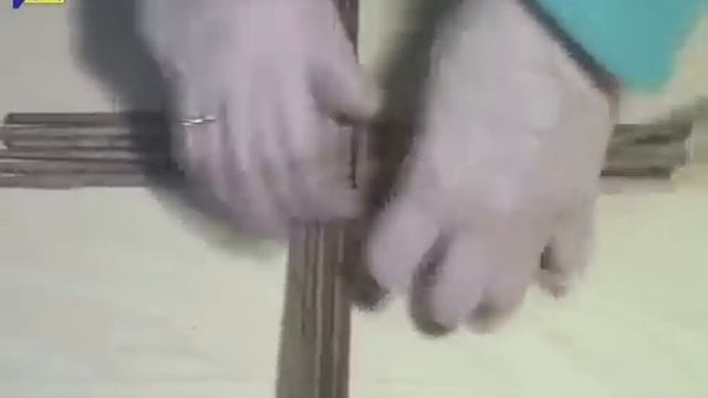 Видео урок 3 Плетем круглое дно из газетных трубочек смотреть онлайн