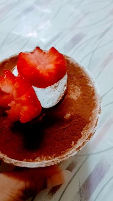 #ASMR Tiramisu with Icing and Strawberry on top #asmr #satisfying #shorts #shortvideo смотреть онлайн