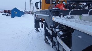 Автокран XCMG 25т L4 Как пользоваться рычагами опор,аутригеров