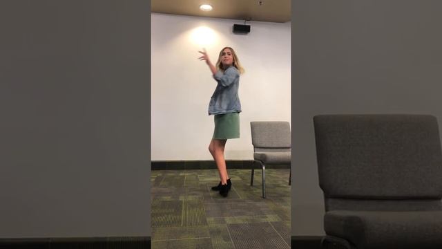 Adele's Laughing Song смотреть онлайн