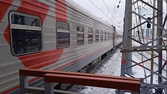 ЧС4Т-420 с поездом: Ижевск- Санкт-Петербург отправляется со ст. Нижний Новгород смотреть онлайн