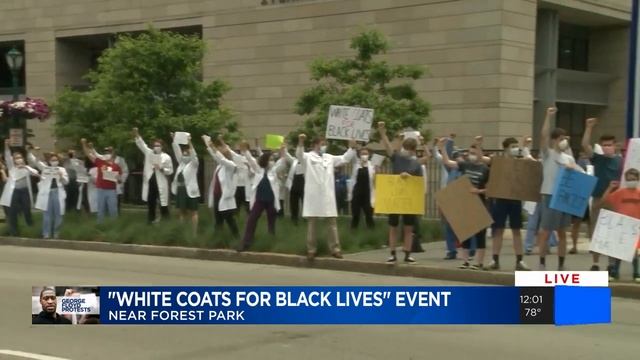 Health care workers line Kingshighway in honor George Floyd смотреть онлайн