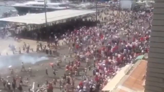 Marseille 11/06/2016: England vs. Russia fans fight [EURO 2016] смотреть онлайн