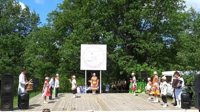 Марийский танец. Радуют дети д. Старобедеево. Видео Василия Хайбуллина смотреть онлайн