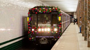 Поездка по Замоскворецкой линии на Новогоднем составе 81-717.5 - (02.01.2025). №10077