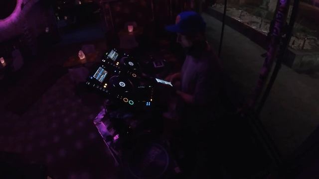 Deep House Sessions with Daneel Bobar @ Rhiz Vienna смотреть онлайн