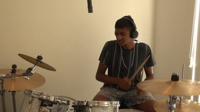Eye Of The Tiger - Drum Cover! смотреть онлайн