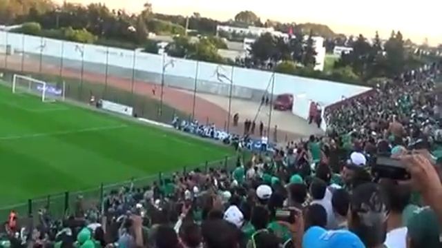 05/11/2015 - Raja Casablanca's fans away at Rabat last night. Some couldn't even get in. смотреть онлайн