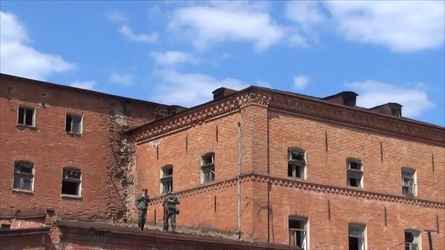 Песня Сергея Ларина «Немцы нам помогут» смотреть онлайн