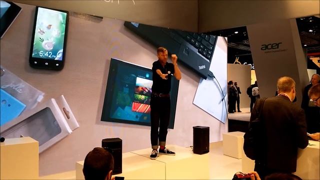 Marc Dillon's speech at MWC 2015 about Jolla, Sailfish OS and Jolla Tablet смотреть онлайн